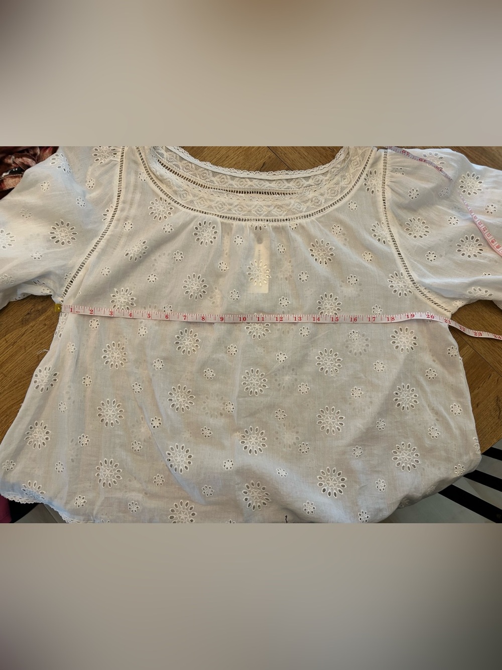 Pilcro/ Anthropologie White Eyelet Peasant Blouse - Picture 4 of 6